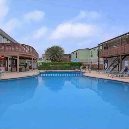 Beautiful/Spacious 2 Bedroom Houston Near Galleria Eksteriør billede
