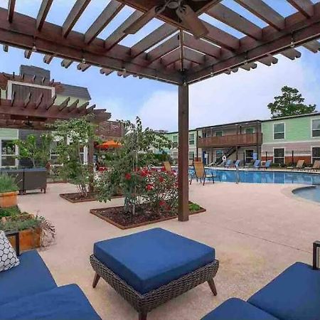 Beautiful/Spacious 2 Bedroom Houston Near Galleria Eksteriør billede