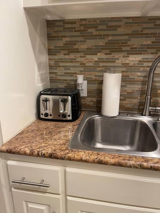 Beautiful/Spacious 2 Bedroom Houston Near Galleria Eksteriør billede