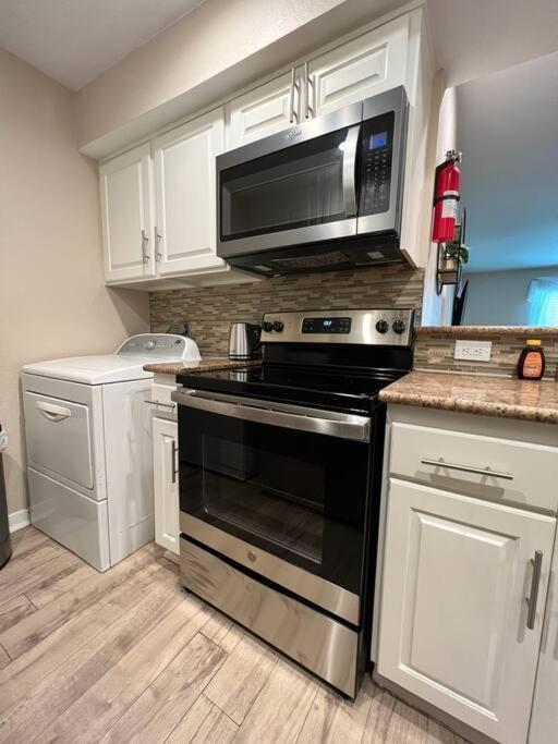 Beautiful/Spacious 2 Bedroom Houston Near Galleria Eksteriør billede