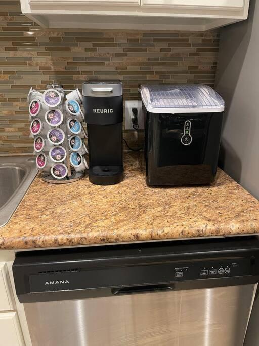 Beautiful/Spacious 2 Bedroom Houston Near Galleria Eksteriør billede