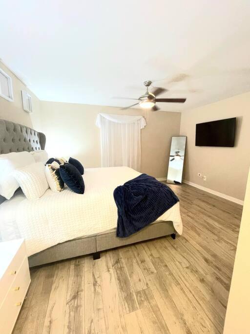 Beautiful/Spacious 2 Bedroom Houston Near Galleria Eksteriør billede