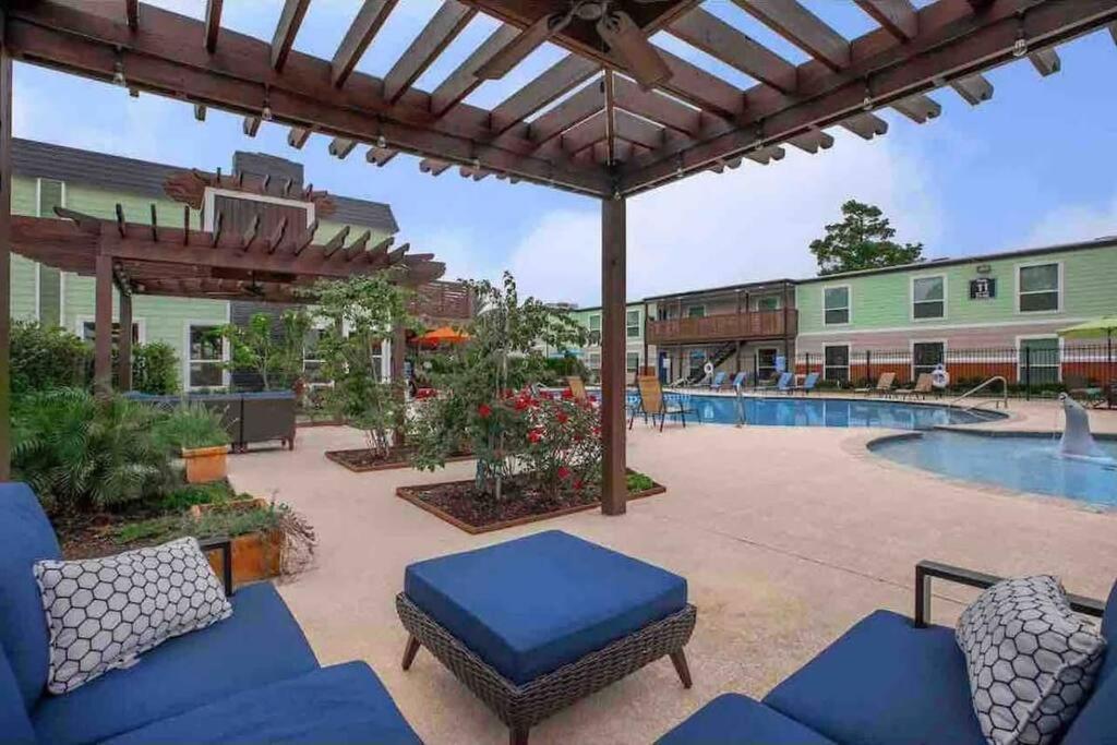 Beautiful/Spacious 2 Bedroom Houston Near Galleria Eksteriør billede